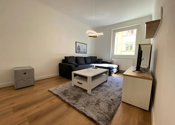 Schoener Wohnen In Ost Appartement *